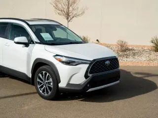 2024 Toyota Corolla Cross XLE