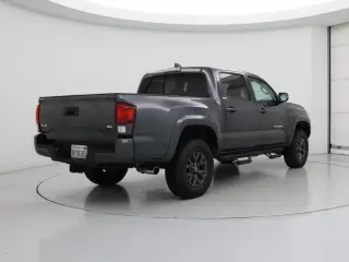 Toyota Tacoma 2023 4x4 SR5 V6 4dr Double Cab 5.0 ft SB