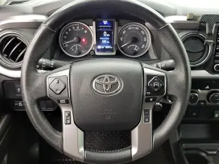 Toyota Tacoma 2023 4x4 SR5 V6 4dr Double Cab 5.0 ft SB