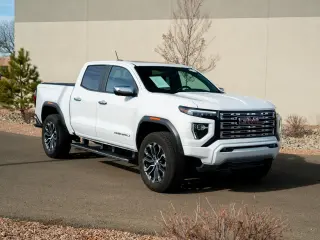 2023 GMC Canyon 4WD Denali