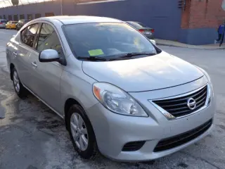 2014 Nissan Versa 1.6 SV