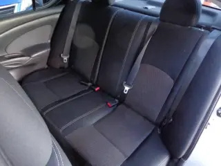 2014 Nissan Versa 1.6 SV
