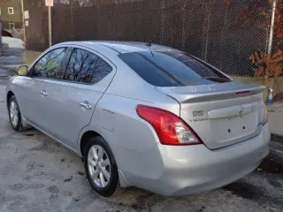 2014 Nissan Versa 1.6 SV