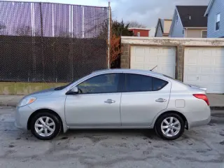 2014 Nissan Versa 1.6 SV