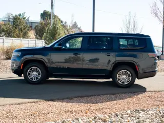 2023 Jeep Wagoneer SERIES 1 4