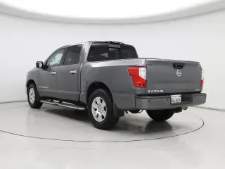 Nissan Titan 2018 4x2 SV 4dr Crew Cab