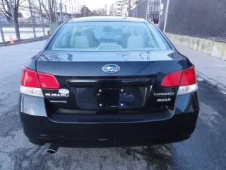 2013 Subaru Legacy 2.5i Premium