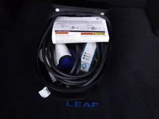 2017 Nissan LEAF SL