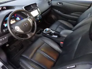2017 Nissan LEAF SL