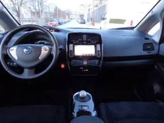 2017 Nissan LEAF SV