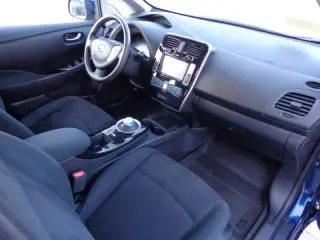 2017 Nissan LEAF SV