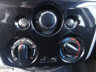 2016 Nissan Versa Note SV