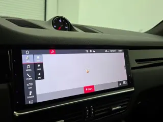Porsche Cayenne 2021 AWD 4dr SUV
