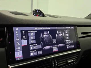 Porsche Cayenne 2021 AWD 4dr SUV
