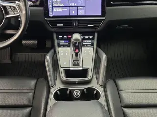 Porsche Cayenne 2021 AWD 4dr SUV