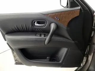 INFINITI QX80 2017 AWD 4dr SUV