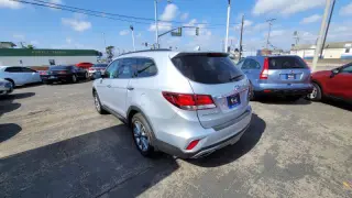 2018 Hyundai Santa Fe SE