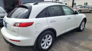 2004 Infiniti FX35