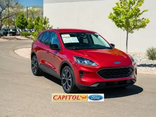2022 Ford Escape SE Hybrid