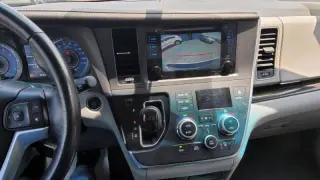 2015 Toyota Sienna XLE Premium 8-Passenger