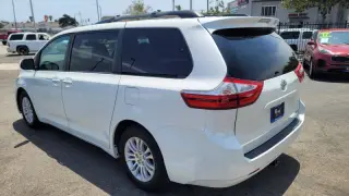 2015 Toyota Sienna XLE Premium 8-Passenger