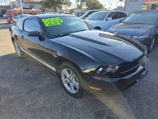 2010 Ford Mustang V6 Premium