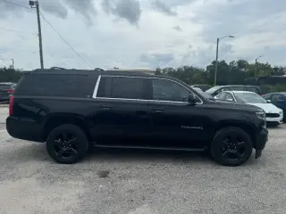 2017 Chevrolet Suburban LT