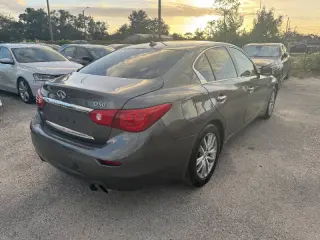 2015 Infiniti Q50 Premium