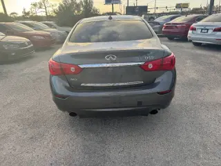 2015 Infiniti Q50 Premium