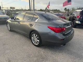 2015 Infiniti Q50 Premium