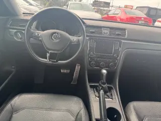 2017 Volkswagen Passat 1.8T R-Line