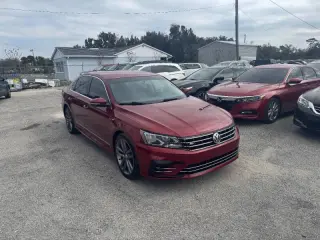 2017 Volkswagen Passat 1.8T R-Line