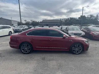 2017 Volkswagen Passat 1.8T R-Line