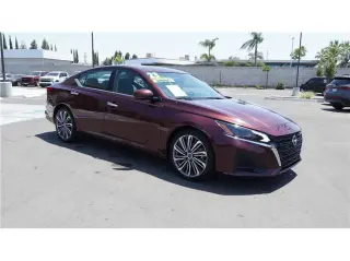 2023 Nissan Altima 2.5 SL