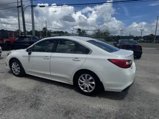 2019 Subaru Legacy 2.5i