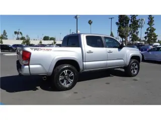 2017 Toyota Tacoma TRD Sport Pickup 4D 5 ft