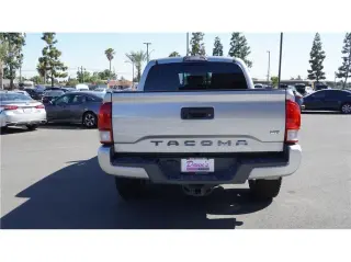 2017 Toyota Tacoma TRD Sport Pickup 4D 5 ft