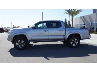 2017 Toyota Tacoma TRD Sport Pickup 4D 5 ft
