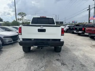 2014 Nissan Titan SV