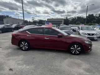 2021 Nissan Altima 2.5 SV