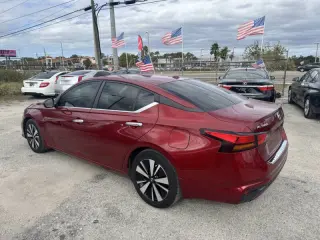2021 Nissan Altima 2.5 SV
