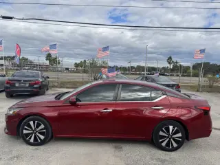 2021 Nissan Altima 2.5 SV