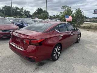2021 Nissan Altima 2.5 SV