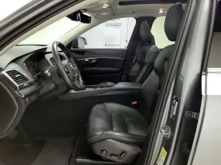 Volvo XC90 2020 AWD T6 Momentum SUV de 7 pasajeros 4 puertas