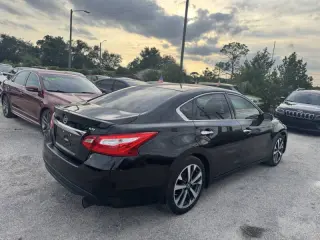 2016 Nissan Altima 2.5 SR