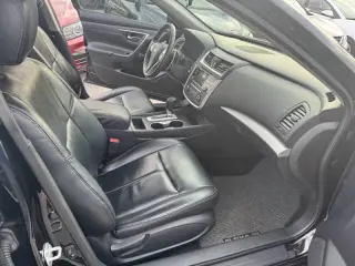 2016 Nissan Altima 2.5 SR