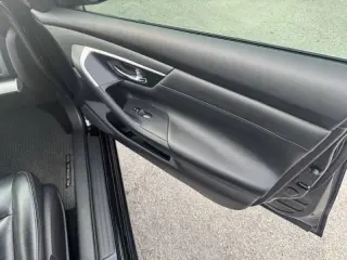 2016 Nissan Altima 2.5 SR