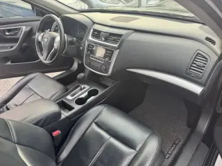 2016 Nissan Altima 2.5 SR