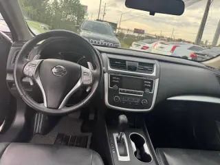 2016 Nissan Altima 2.5 SR