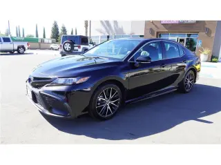 2023 Toyota Camry SE Sedan 4D